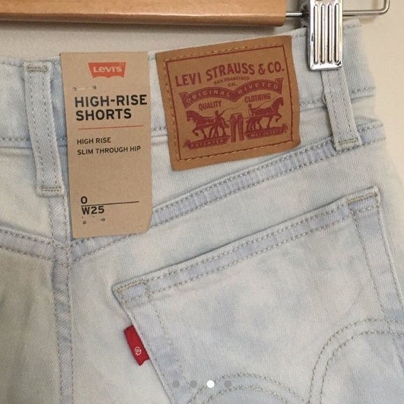 High rise Levi’s shorts - Picture 4 of 4